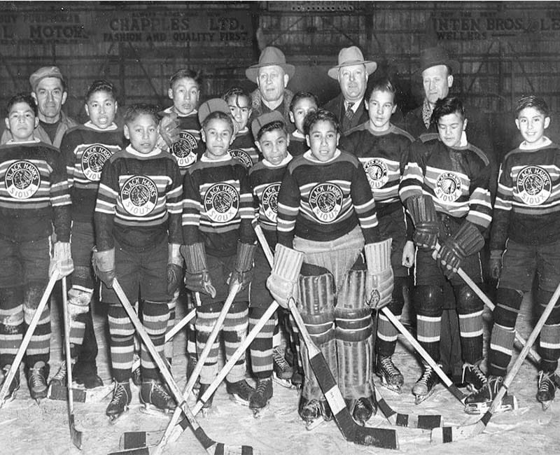 Hockey team posing for photo